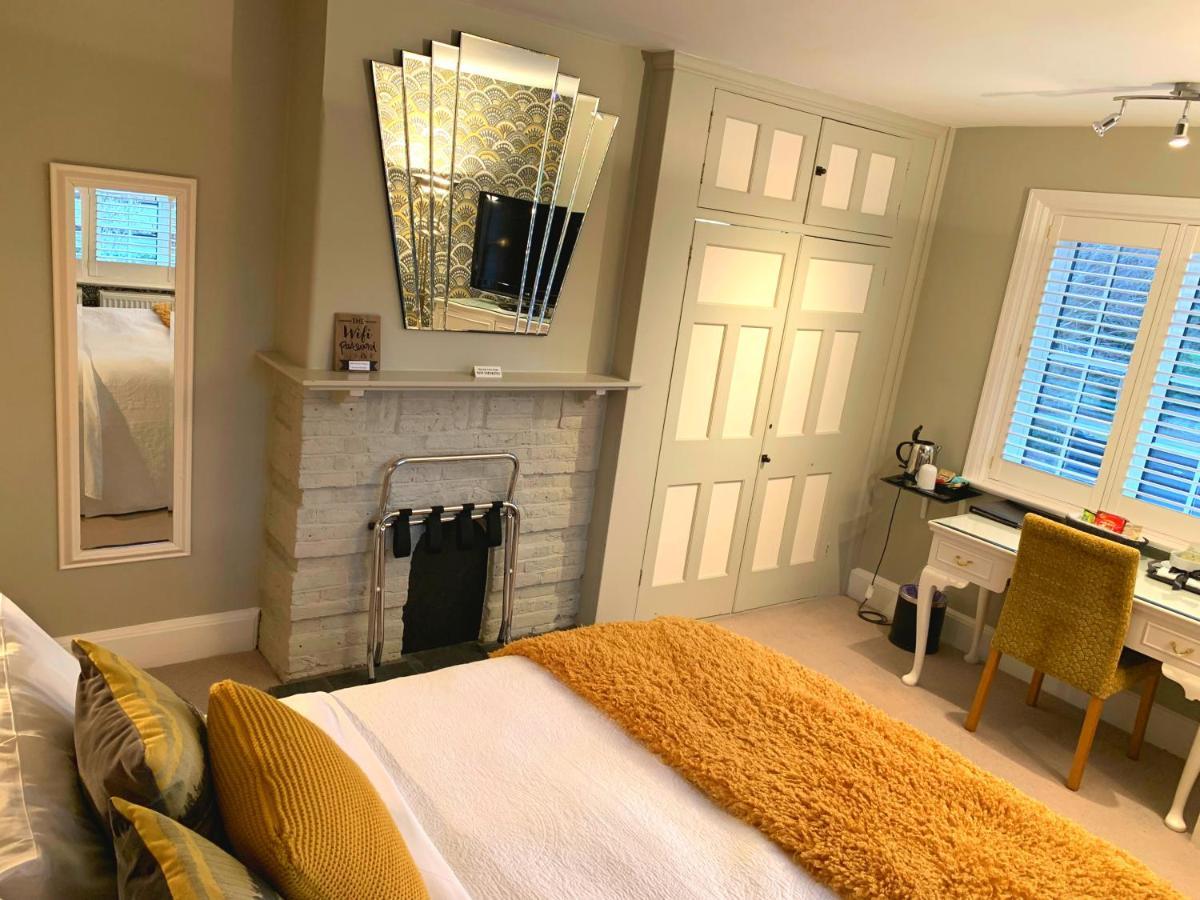 The Malt House Hotel Aylesbury  Bagian luar foto