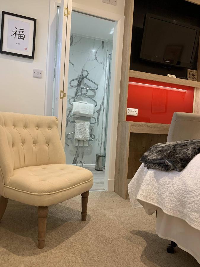 The Malt House Hotel Aylesbury  Bagian luar foto