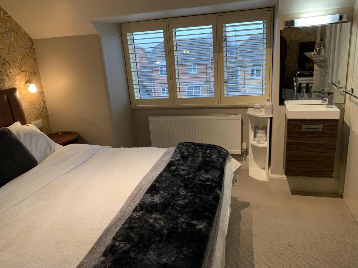 The Malt House Hotel Aylesbury  Bagian luar foto