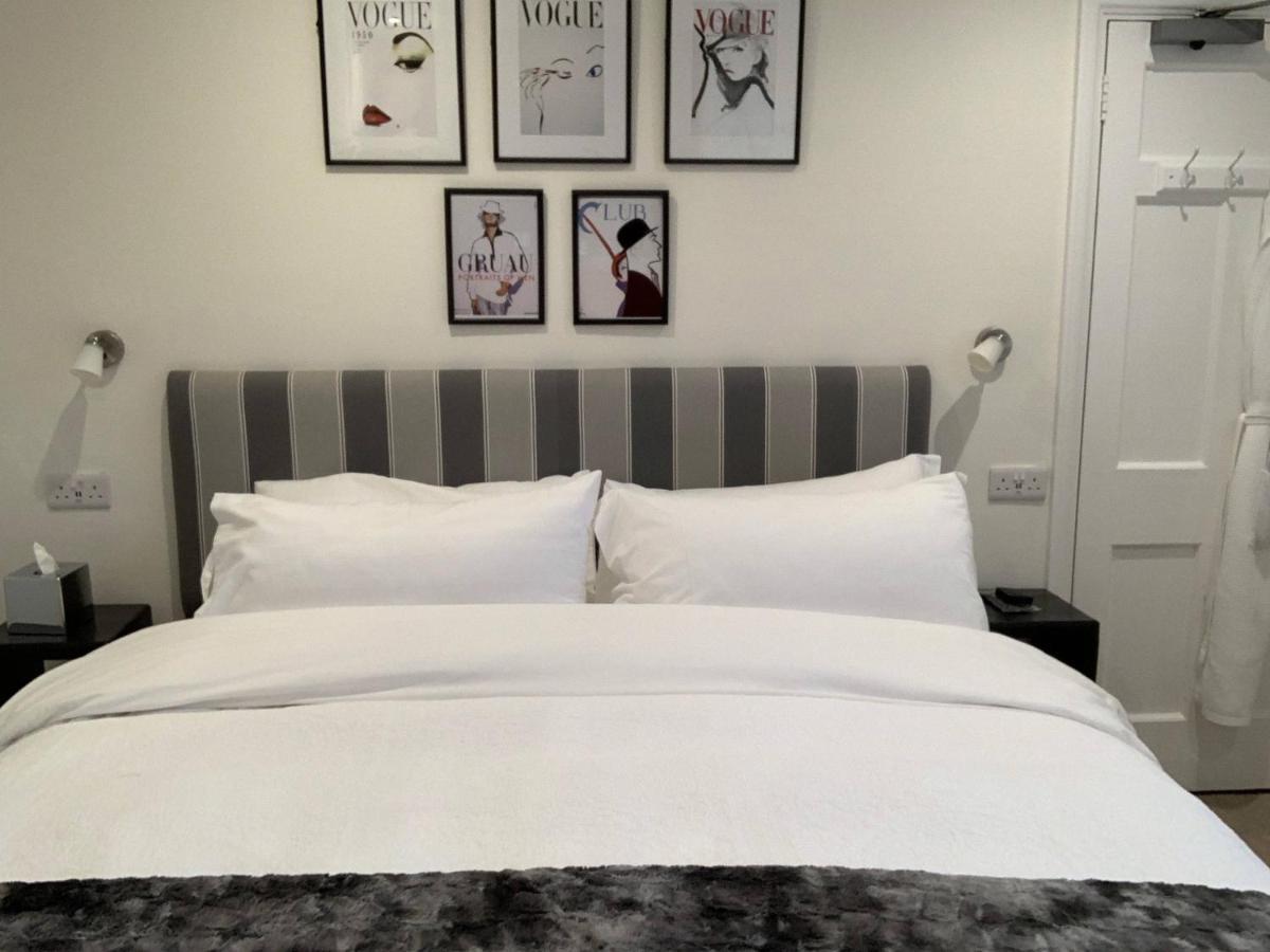 The Malt House Hotel Aylesbury  Bagian luar foto