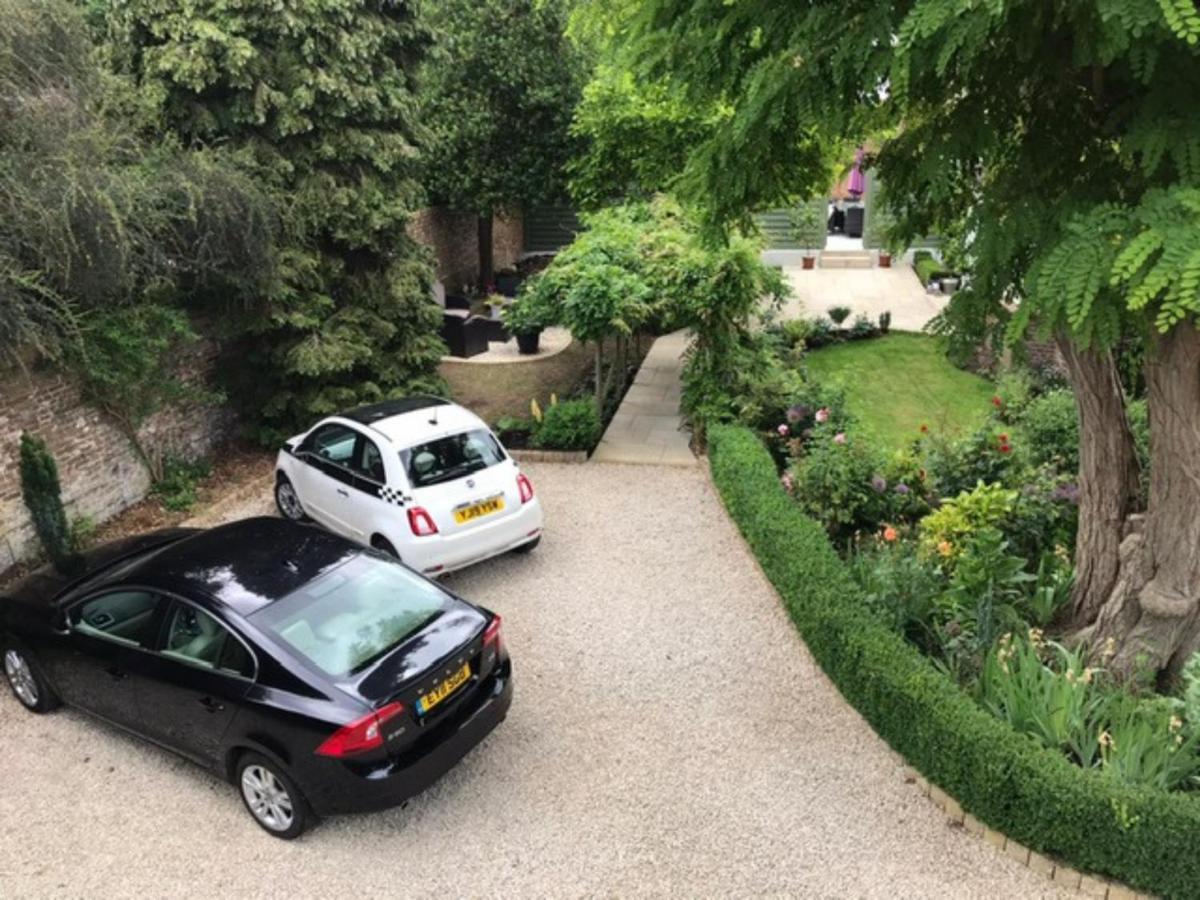 The Malt House Hotel Aylesbury  Bagian luar foto