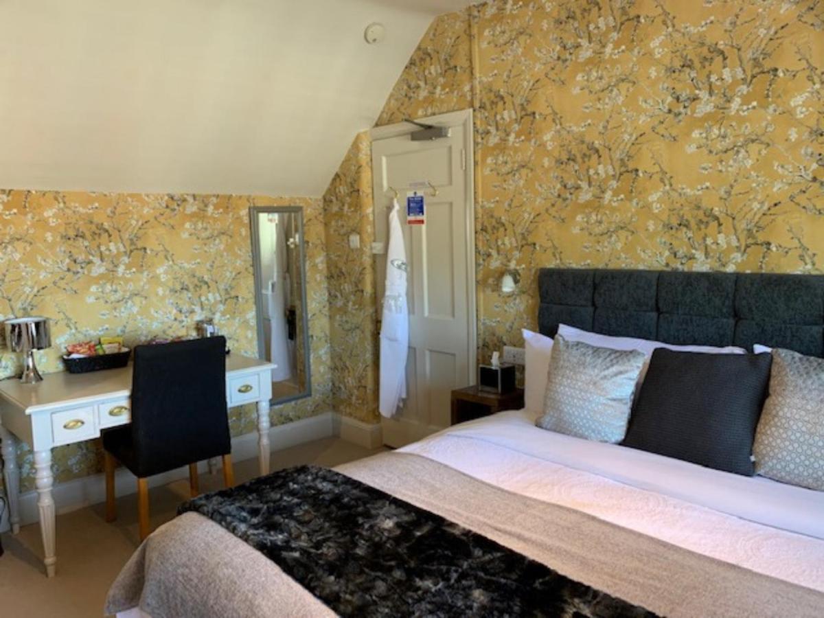 The Malt House Hotel Aylesbury  Bagian luar foto