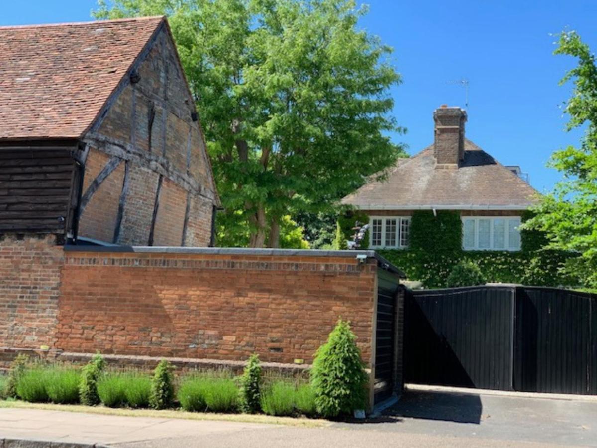 The Malt House Hotel Aylesbury  Bagian luar foto