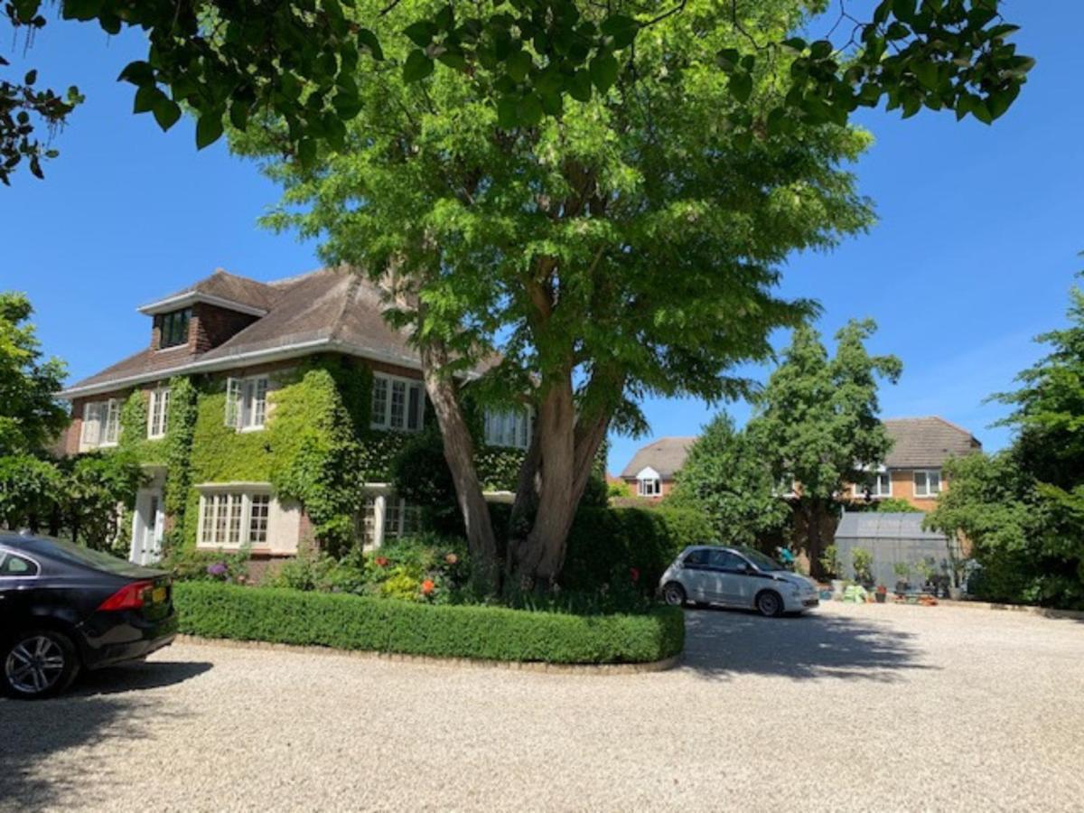 The Malt House Hotel Aylesbury  Bagian luar foto